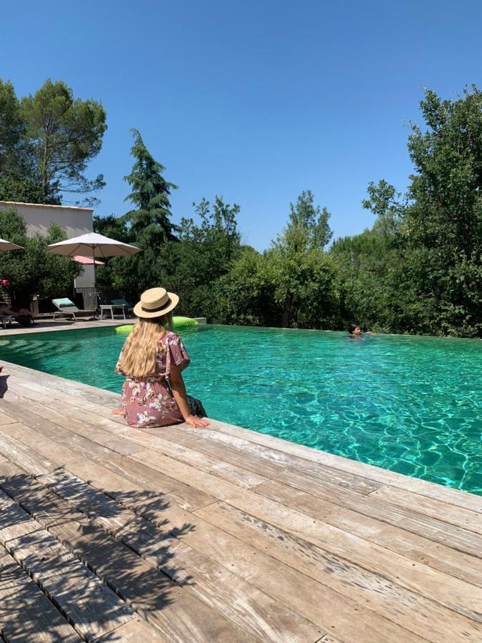Sous Les Oliviers - Piscine Chauffee - Studios De Standing Tout-Equipes Saint-Maximin 外观 照片